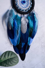 Load image into Gallery viewer, blue dream catcher with agate