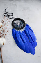 Load image into Gallery viewer, Little blue dream catcher