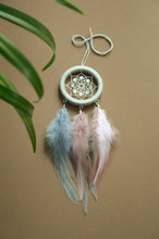 Load image into Gallery viewer, Little dreamcatcher lightness