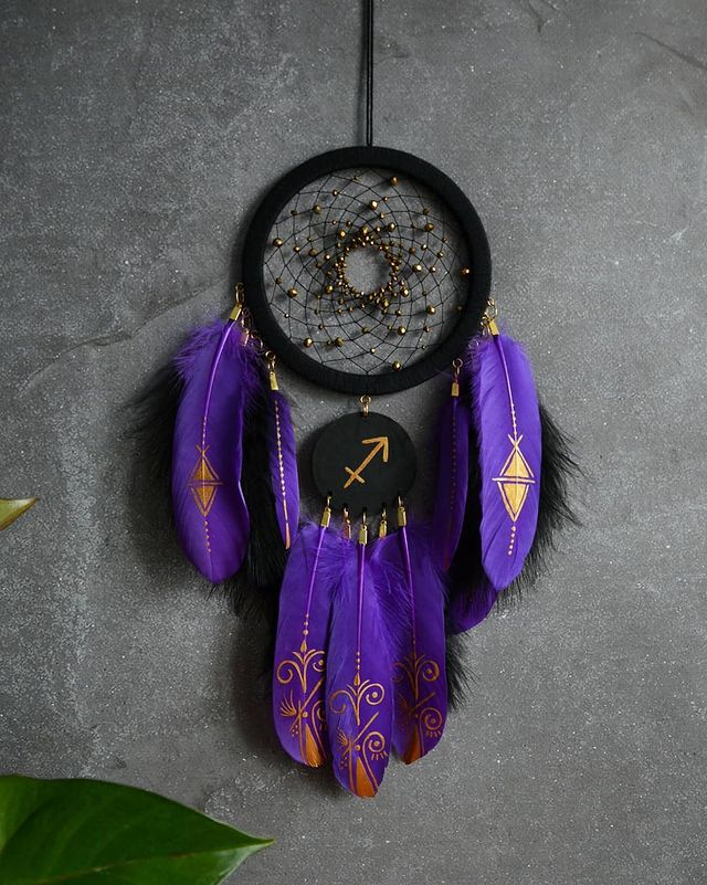 Buy handmade zodiac dreamcatcher online | midnight-catchers.com