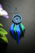 Load image into Gallery viewer, Little dream catcher with quartz
